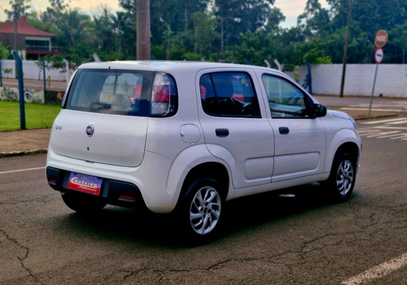 FIAT UNO 1.0 ATTRACTIVE 8V 2021/2021 CRUZEIRO MULTIMARCAS CRUZEIRO DO SUL / Carros no Vale