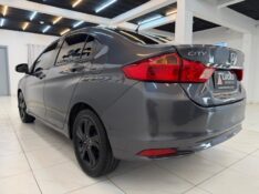 HONDA CITY LX 1.5 2015/2015 LUCAS AUTOMÓVEIS BOM RETIRO DO SUL / Carros no Vale