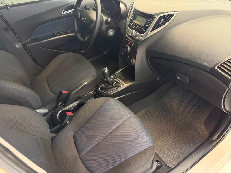 HYUNDAI HB20 COMFORT 1.6 2014/2014 LUCAS AUTOMÓVEIS BOM RETIRO DO SUL / Carros no Vale
