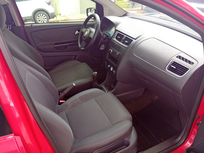 VOLKSWAGEN FOX 1.0 GII 2011/2012 ALTERNATIVA VEÍCULOS LAJEADO / Carros no Vale