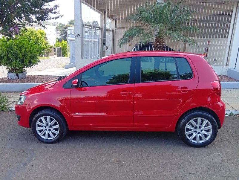 VOLKSWAGEN FOX 1.0 GII 2011/2012 ALTERNATIVA VEÍCULOS LAJEADO / Carros no Vale