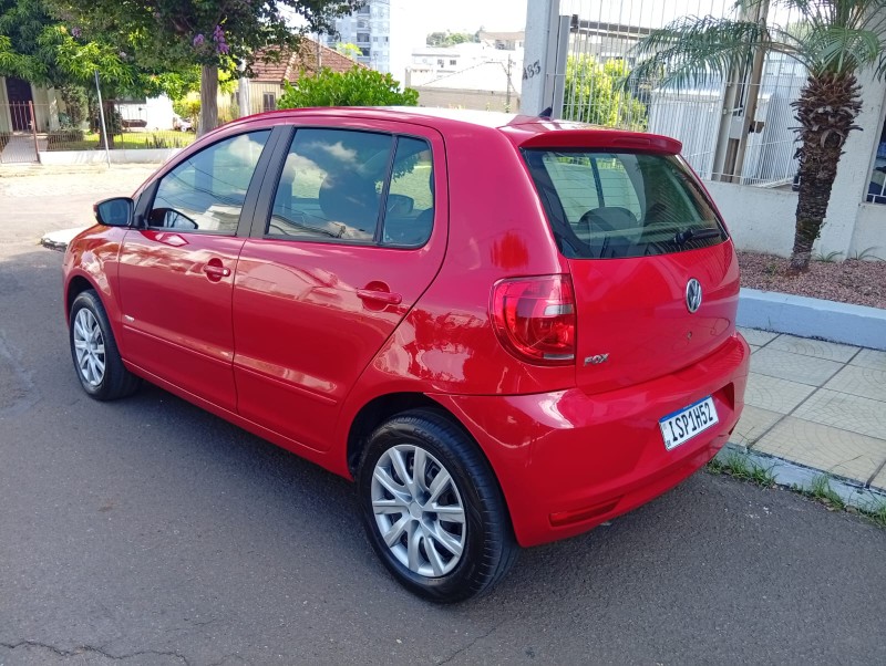 VOLKSWAGEN FOX 1.0 GII 2011/2012 ALTERNATIVA VEÍCULOS LAJEADO / Carros no Vale
