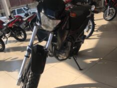 HONDA MOTOS NX-4 FALCON 2005/2005 JASER MOTOS LAJEADO / Carros no Vale