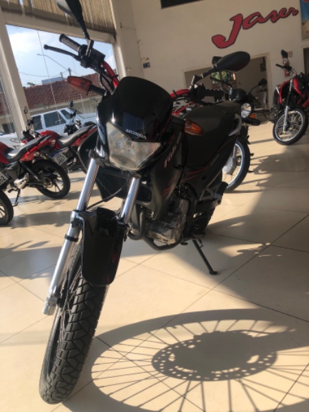 HONDA MOTOS NX-4 FALCON 2005/2005 JASER MOTOS LAJEADO / Carros no Vale
