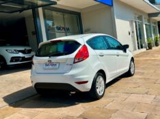 FORD FIESTA HA 1.5L S 2014/2015 SÉTIMA VEÍCULOS GUAPORÉ / Carros no Vale