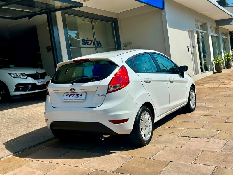 FORD FIESTA HA 1.5L S 2014/2015 SÉTIMA VEÍCULOS GUAPORÉ / Carros no Vale