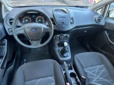 FORD FIESTA HA 1.5L S 2014/2015 SÉTIMA VEÍCULOS GUAPORÉ / Carros no Vale