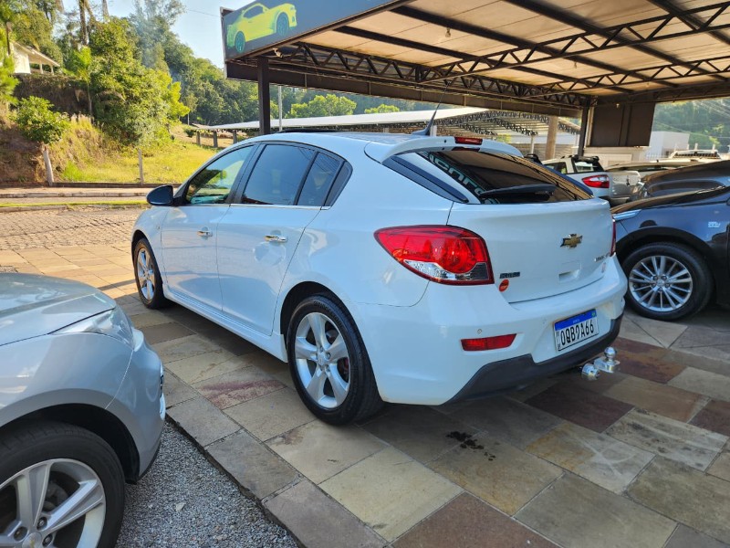 CHEVROLET CRUZE SPORT6 LTZ 1.8 2013/2013 TS VEÍCULOS ANTA GORDA / Carros no Vale