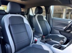 VOLKSWAGEN T-CROSS HIGHLINE 1.4 250 TSI 16V 2019/2020 SÉTIMA VEÍCULOS GUAPORÉ / Carros no Vale