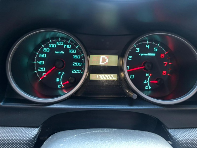 MITSUBISHI PAJERO TR4 /2013 RT 811 VEÍCULOS ARROIO DO MEIO / Carros no Vale