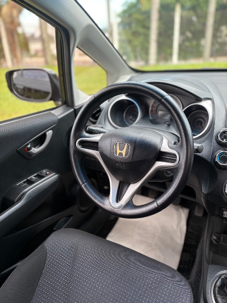 HONDA FIT LX 1.4/ 1.4 FLEX 8V/16V 5P MEC. 2009/2009 NEURI VEÍCULOS LAJEADO / Carros no Vale