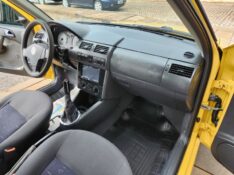 VOLKSWAGEN SAVEIRO 1.6 CITY 8V 2002/2002 TS VEÍCULOS ANTA GORDA / Carros no Vale
