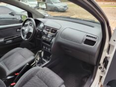 VOLKSWAGEN FOX 1.6 MI 8V TOTAL FLEX 2011/2012 TS VEÍCULOS ANTA GORDA / Carros no Vale