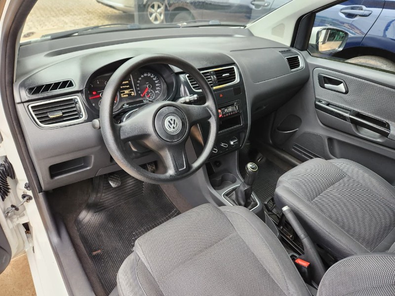 VOLKSWAGEN FOX 1.6 MI 8V TOTAL FLEX 2011/2012 TS VEÍCULOS ANTA GORDA / Carros no Vale