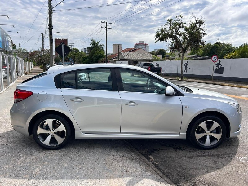 CHEVROLET CRUZE HB SPORT LT 1.8 16V FLEXP 5P MEC 2013/2013 LS MULTIMARCAS VENÂNCIO AIRES / Carros no Vale