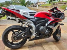 HONDA MOTOS CBR 600 RR 2007/2007 TS VEÍCULOS ANTA GORDA / Carros no Vale