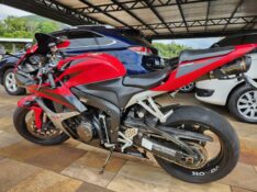HONDA MOTOS CBR 600 RR 2007/2007 TS VEÍCULOS ANTA GORDA / Carros no Vale