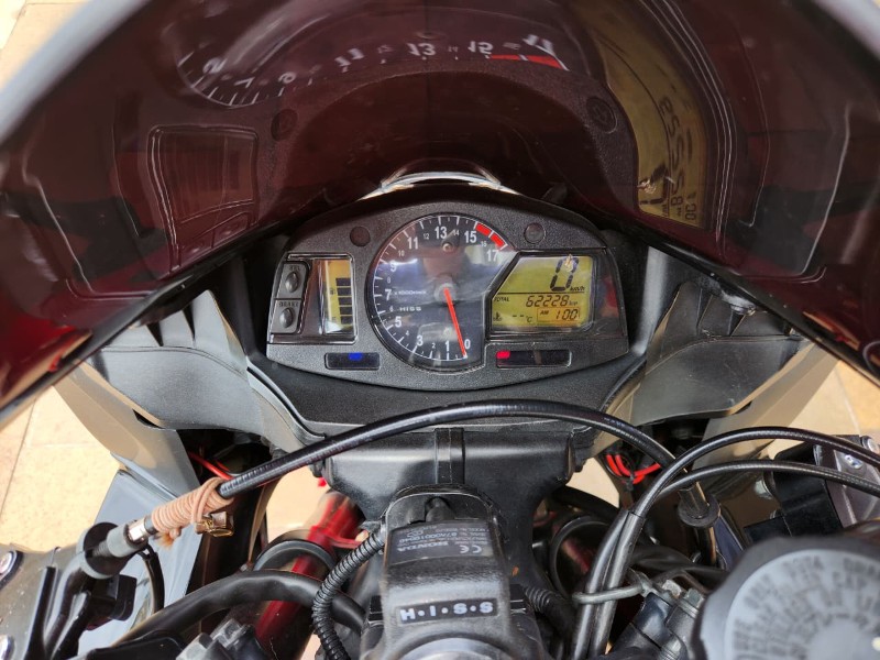 HONDA MOTOS CBR 600 RR 2007/2007 TS VEÍCULOS ANTA GORDA / Carros no Vale