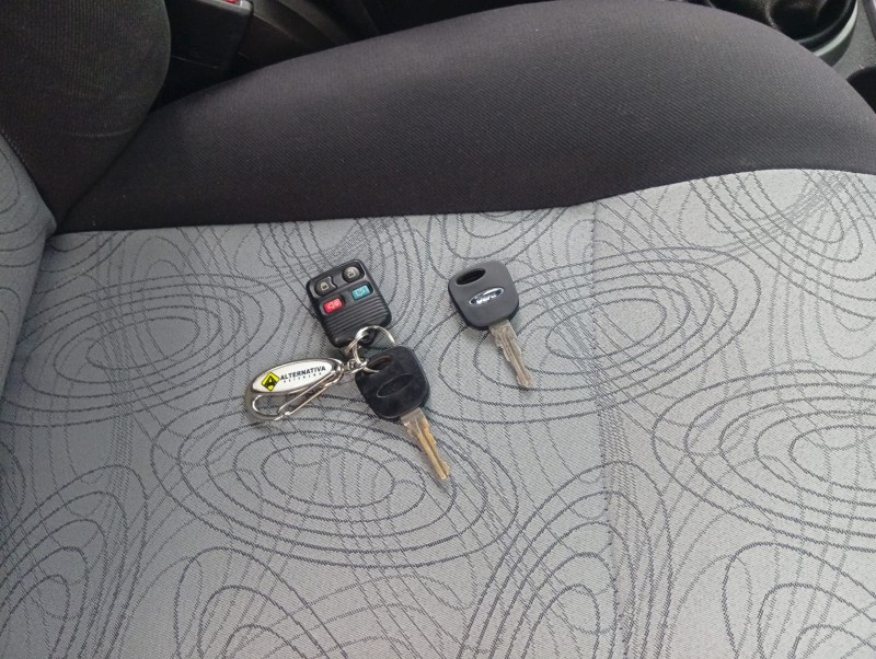 FORD FIESTA SEDAN 1.6 2009/2009 ALTERNATIVA VEÍCULOS LAJEADO / Carros no Vale