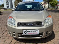 FORD FIESTA SE 1.0 8V FLEX 5P 2008/2008 COMPLETO VEÍCULOS GUAPORÉ / Carros no Vale