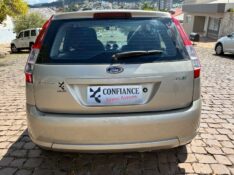 FORD FIESTA SE 1.0 8V FLEX 5P 2008/2008 COMPLETO VEÍCULOS GUAPORÉ / Carros no Vale