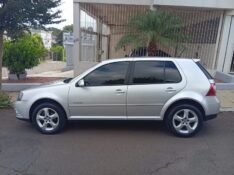 VOLKSWAGEN GOLF 1.6 SPORTLINE 2008/2008 ALTERNATIVA VEÍCULOS LAJEADO / Carros no Vale