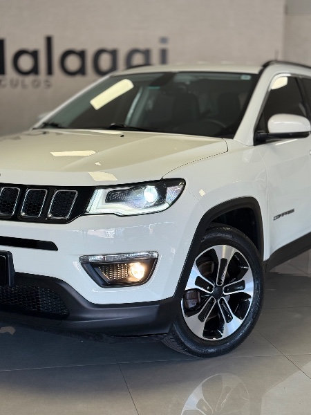 JEEP COMPASS 2.0 16V FLEX LONGITUDE AUTOMÁTICO 2018/2018 MALAGGI VEÍCULOS ENCANTADO / Carros no Vale