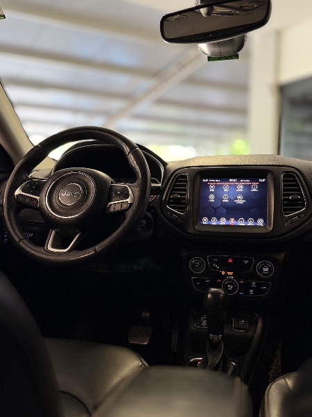 JEEP COMPASS 2.0 16V FLEX LONGITUDE AUTOMÁTICO 2018/2018 MALAGGI VEÍCULOS ENCANTADO / Carros no Vale