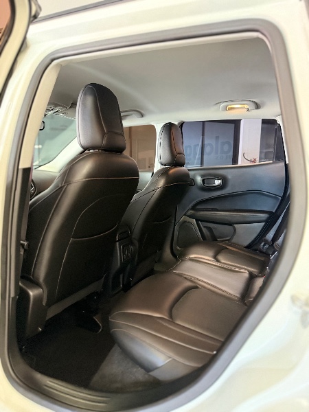 JEEP COMPASS 2.0 16V FLEX LONGITUDE AUTOMÁTICO 2018/2018 MALAGGI VEÍCULOS ENCANTADO / Carros no Vale