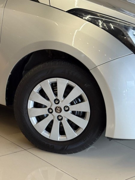 HYUNDAI H20 1.0 COMFORT 2016/2016 JM AUTOMÓVEIS VENÂNCIO AIRES / Carros no Vale