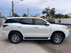 TOYOTA HILUX SW4 SRX 4X4 2.8 TDI 16V DIES 2018/2018 LS MULTIMARCAS VENÂNCIO AIRES / Carros no Vale