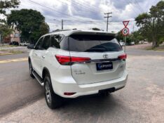 TOYOTA HILUX SW4 SRX 4X4 2.8 TDI 16V DIES 2018/2018 LS MULTIMARCAS VENÂNCIO AIRES / Carros no Vale