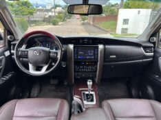 TOYOTA HILUX SW4 SRX 4X4 2.8 TDI 16V DIES 2018/2018 LS MULTIMARCAS VENÂNCIO AIRES / Carros no Vale