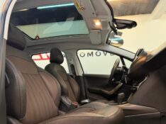 PEUGEOT 2008 1.6 16V FLEX GRIFFE 4P AUTOMÁTICO 2017/2017 LUCAS AUTOMÓVEIS BOM RETIRO DO SUL / Carros no Vale