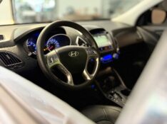 HYUNDAI IX35 2.0 16V FLEX 4P AUTOMATICO 2011/2012 MALAGGI VEÍCULOS ENCANTADO / Carros no Vale
