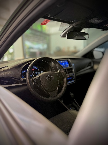 TOYOTA YARIS 1.5 16V FLEX XS MULTIDRIVE 2022/2023 MALAGGI VEÍCULOS ENCANTADO / Carros no Vale