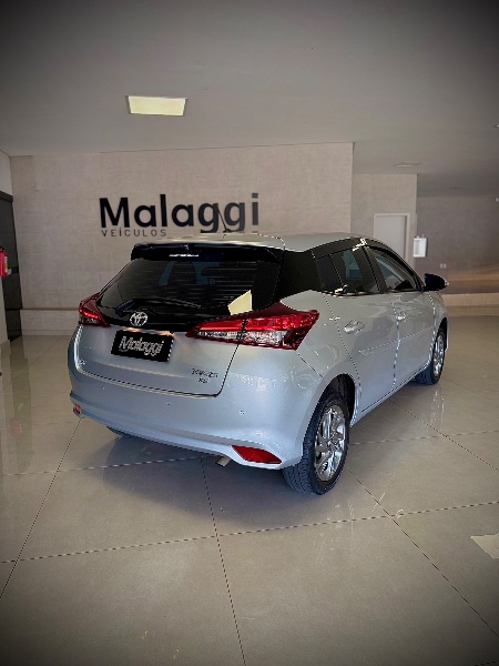TOYOTA YARIS 1.5 16V FLEX XS MULTIDRIVE 2022/2023 MALAGGI VEÍCULOS ENCANTADO / Carros no Vale
