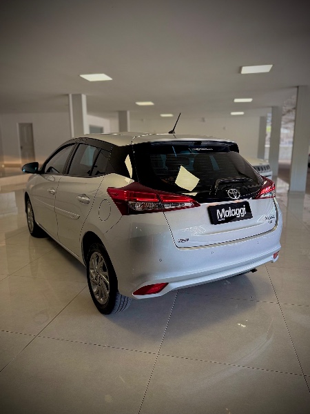 TOYOTA YARIS 1.5 16V FLEX XS MULTIDRIVE 2022/2023 MALAGGI VEÍCULOS ENCANTADO / Carros no Vale