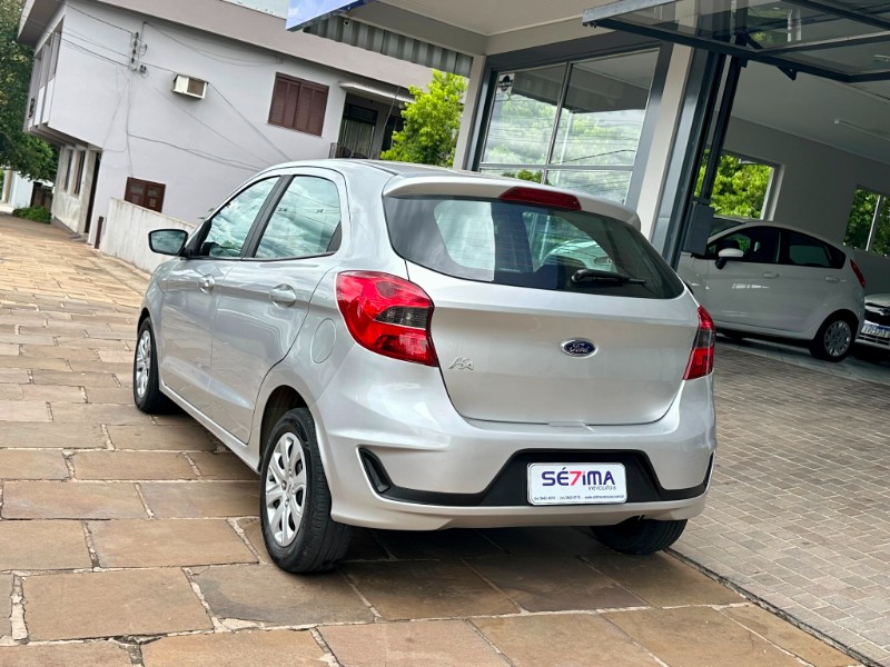 FORD KA SE 1.0 2020/2021 SÉTIMA VEÍCULOS GUAPORÉ / Carros no Vale