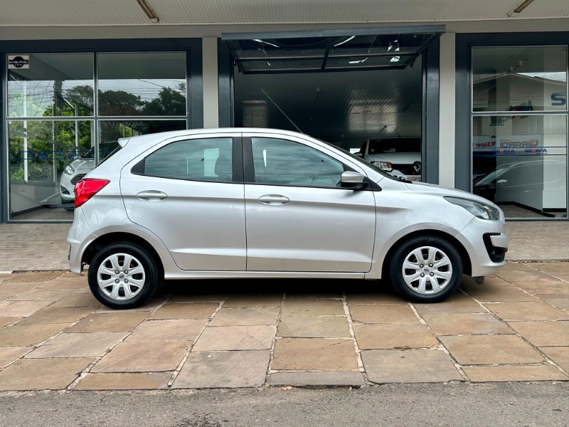 FORD KA SE 1.0 2020/2021 SÉTIMA VEÍCULOS GUAPORÉ / Carros no Vale