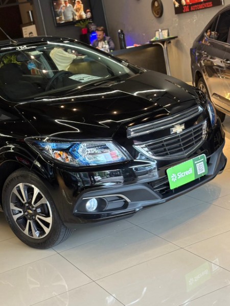CHEVROLET ONIX 1.4 LTZ 2015/2015 JM AUTOMÓVEIS VENÂNCIO AIRES / Carros no Vale