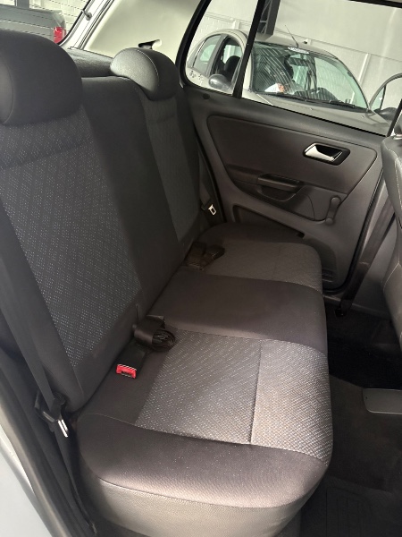 VOLKSWAGEN FOX 1.6 8V 2013 2013/2013 NEURI VEÍCULOS LAJEADO / Carros no Vale