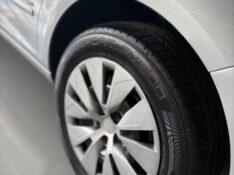 VOLKSWAGEN FOX 1.6 8V 2013 2013/2013 NEURI VEÍCULOS LAJEADO / Carros no Vale