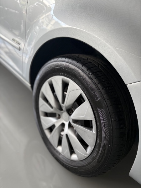 VOLKSWAGEN FOX 1.6 8V 2013 2013/2013 NEURI VEÍCULOS LAJEADO / Carros no Vale