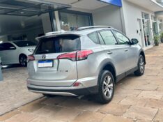 TOYOTA RAV4 2.0 TOP 4X2 2018/2018 SÉTIMA VEÍCULOS GUAPORÉ / Carros no Vale