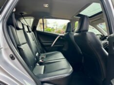 TOYOTA RAV4 2.0 TOP 4X2 2018/2018 SÉTIMA VEÍCULOS GUAPORÉ / Carros no Vale