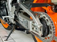 HONDA MOTOS CBR 600 RR 2013/2013 SÉTIMA VEÍCULOS GUAPORÉ / Carros no Vale