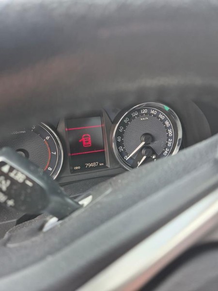 TOYOTA COROLLA XEI 2.0 FLEX 16V AUT. 2015/2016 PREMIUM AUTOMÓVEIS ARROIO DO MEIO / Carros no Vale