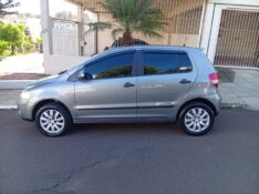 VOLKSWAGEN FOX 1.6 PLUS 2006/2007 ALTERNATIVA VEÍCULOS LAJEADO / Carros no Vale