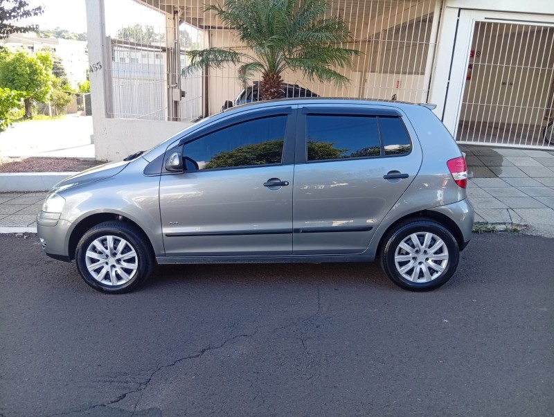 VOLKSWAGEN FOX 1.6 PLUS 2006/2007 ALTERNATIVA VEÍCULOS LAJEADO / Carros no Vale